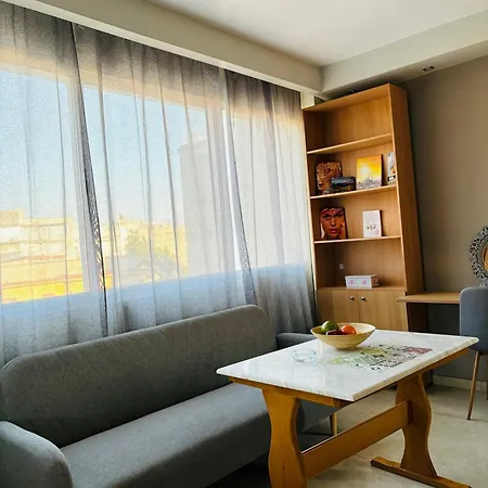 Downtown Studio 3 *