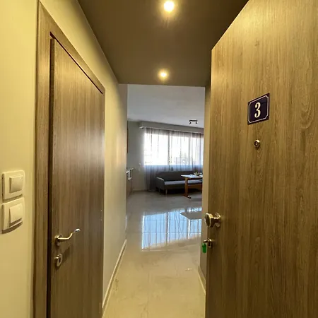 Downtown Studio 3 Apartment *